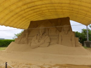ツタンカーメン王の砂像